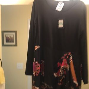 Brand new. DKNY. Black on top and colored on the bottom